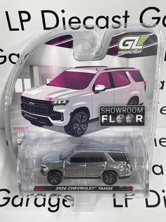 CHROME CHASE GREENLIGHT 2024 Chevrolet Tahoe White Showroom 1:64 Diecast