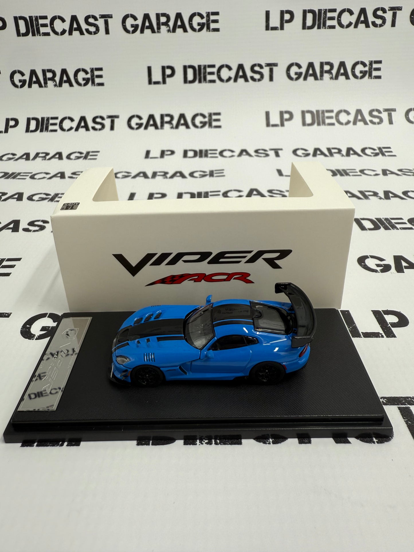 HONE MODEL 64 2017 Dodge Viper ACR Blue 1:64 Diecast