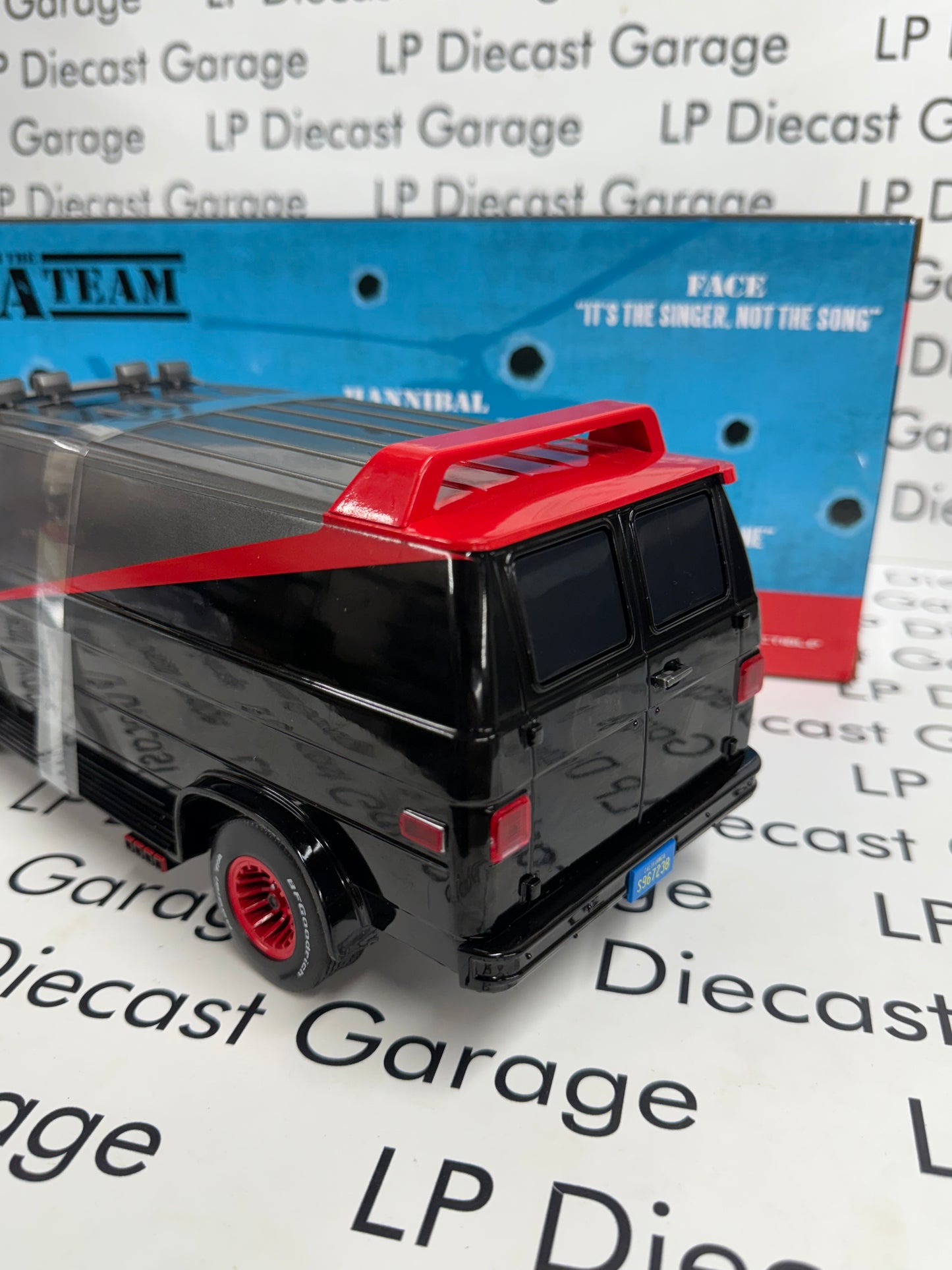 GREENLIGHT 1983 GMC Vandura The A-Team Van 1:18 Diecast Artisan Collection