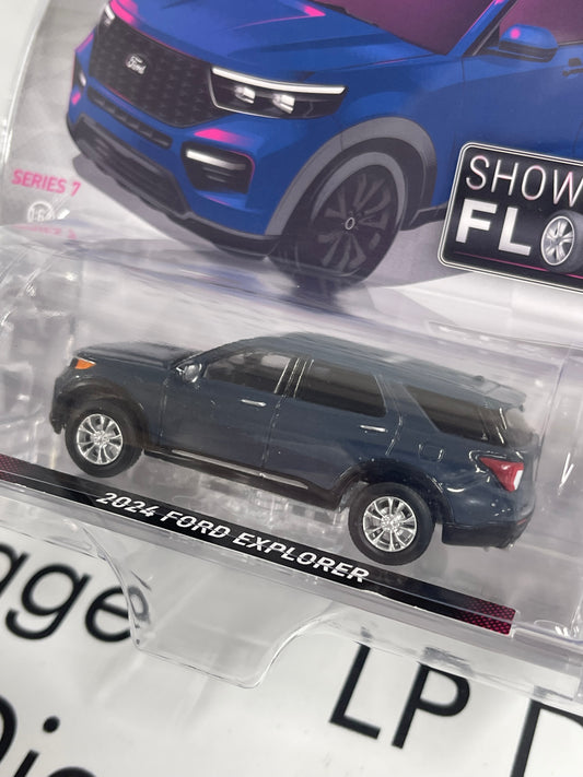 GREENLIGHT 2024 Ford Explorer Stone Blue Showroom 1:64 Diecast