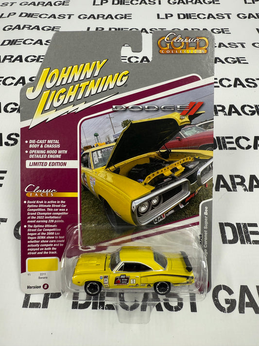 JOHNNY LIGHTNING 1970 Dodge Coronet Super Bee Yellow 1:64 Diecast Classic Gold