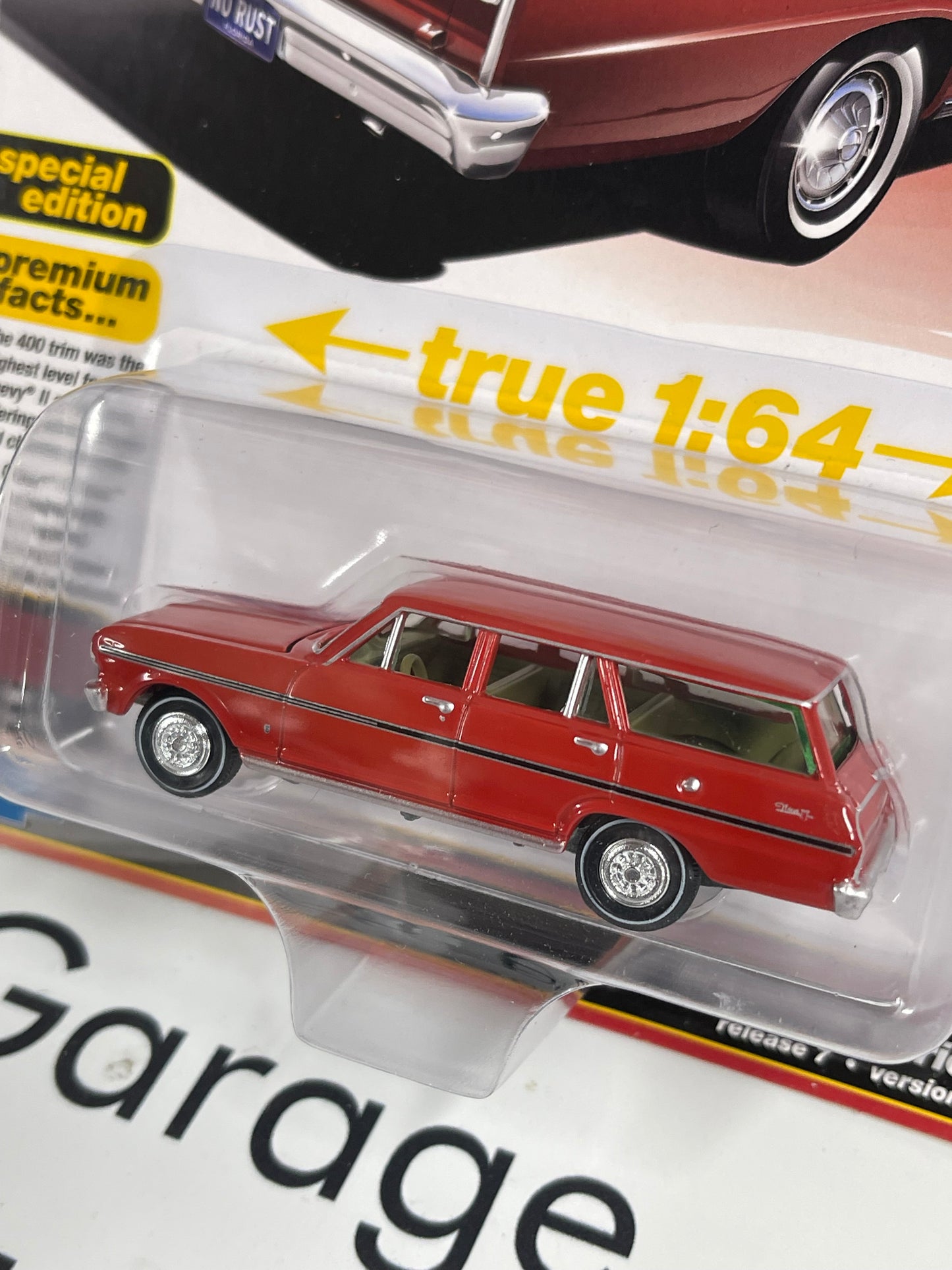 AUTO WORLD 1963 Chevy II Nova 400 Wagon Red 1:64 Diecast Vintage Muscle