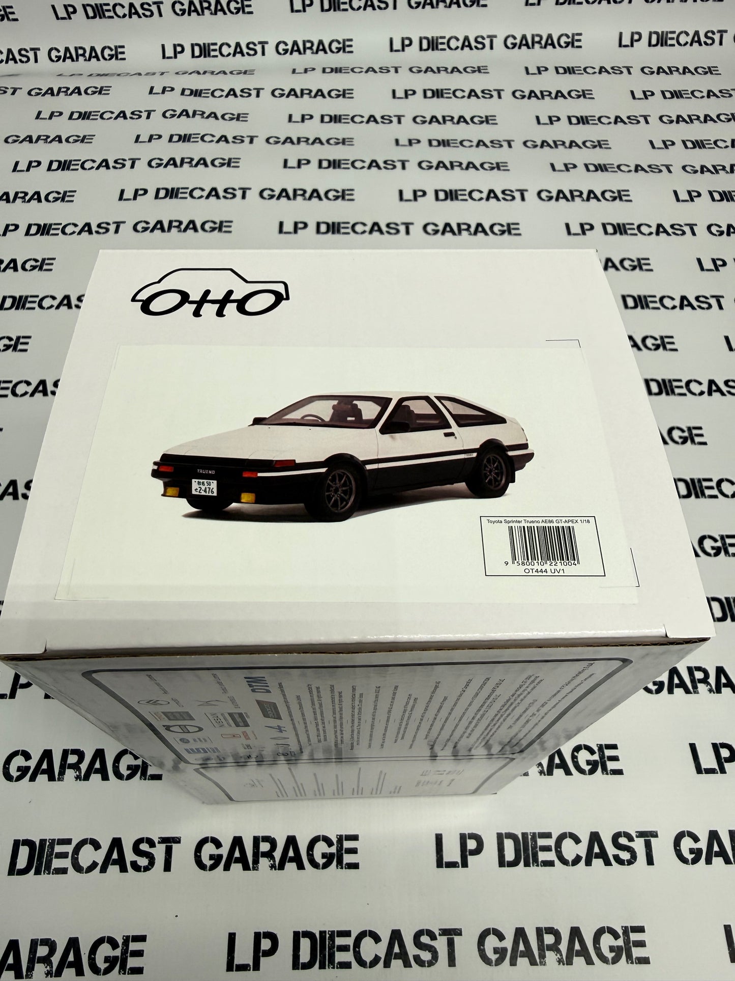 OTTO MOBILE Toyota Sprinter Trueno AE86 GT-APEX 1:18 Scale Resin Model OT444
