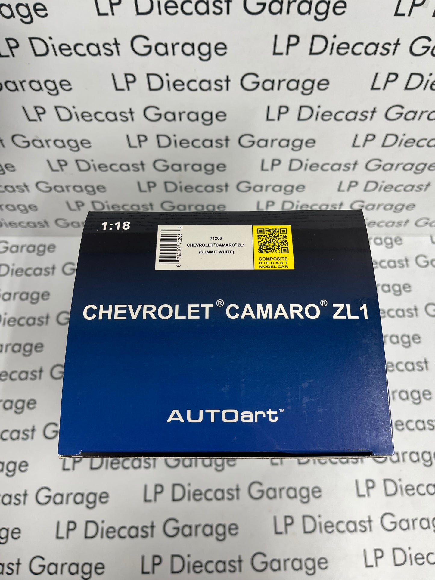 AUTOart 2017 Chevrolet Camaro ZL1 Summit White 1:18 Diecast