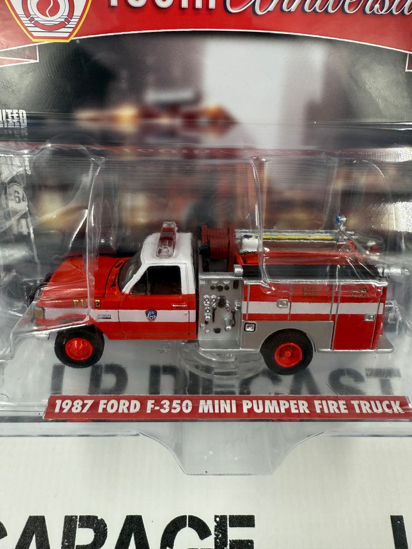 GREENLIGHT 1987 Ford F-350 Mini Pumper FDNY Fire Truck 1:64 Diecast