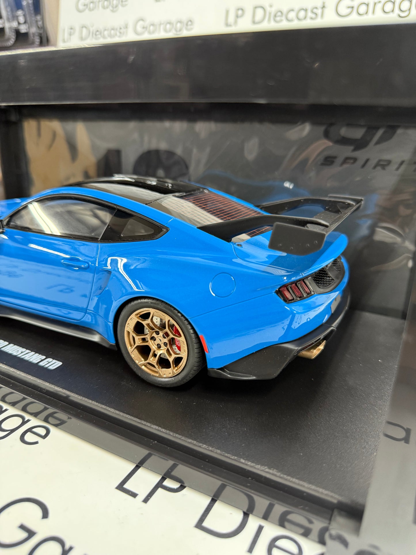 GT SPIRIT 2024 Ford Mustang GTD Grabber Blue 1:18 Resin Model GT473
