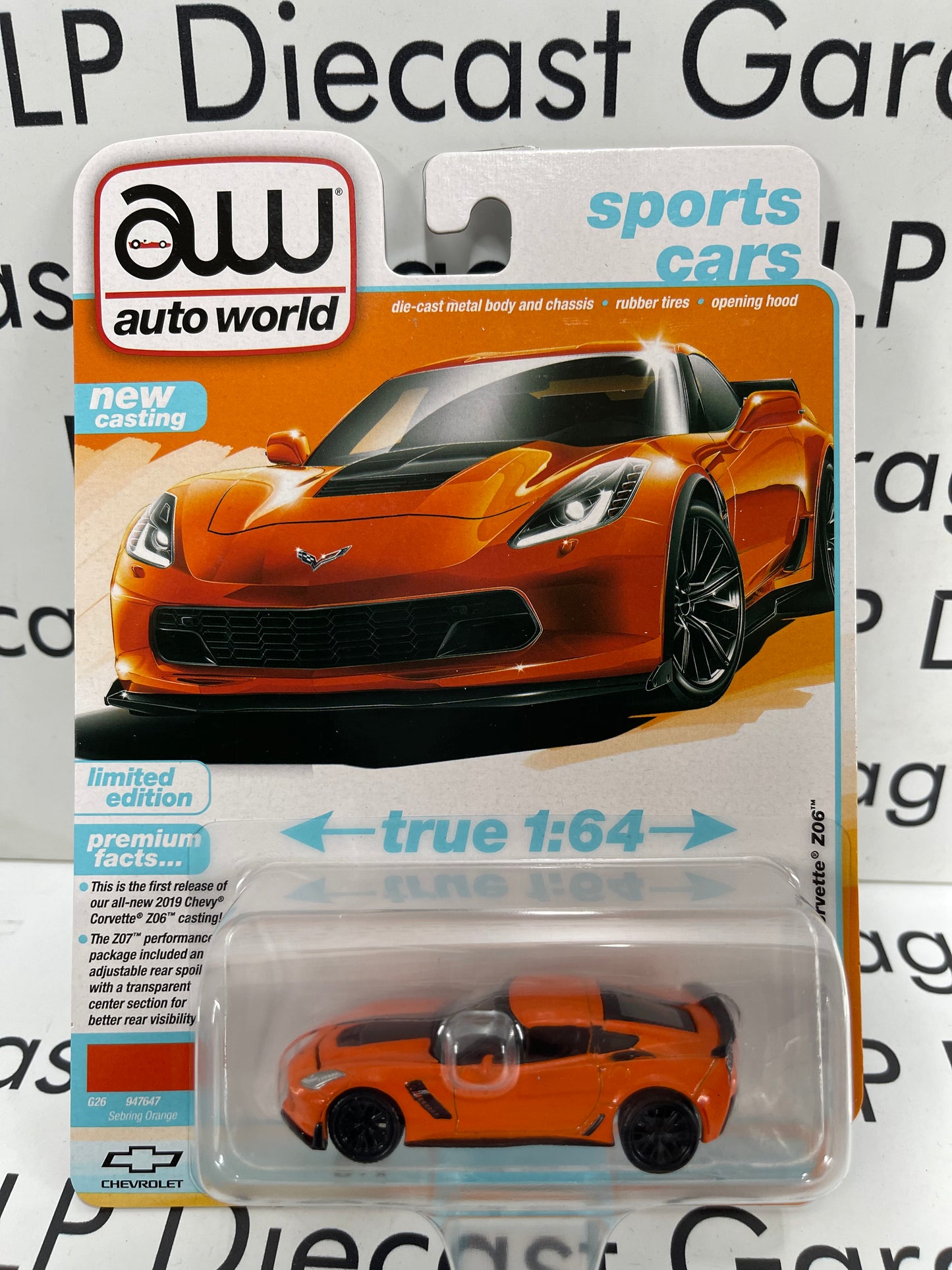 AUTO WORLD 2019 Chevy Corvette Z06 Sebring Orange 1:64 Diecast Sports Cars