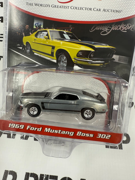 RAW CHASE GREENLIGHT 1969 Ford Mustang Boss 302 Yellow 1:64 Diecast Barrett Jackson