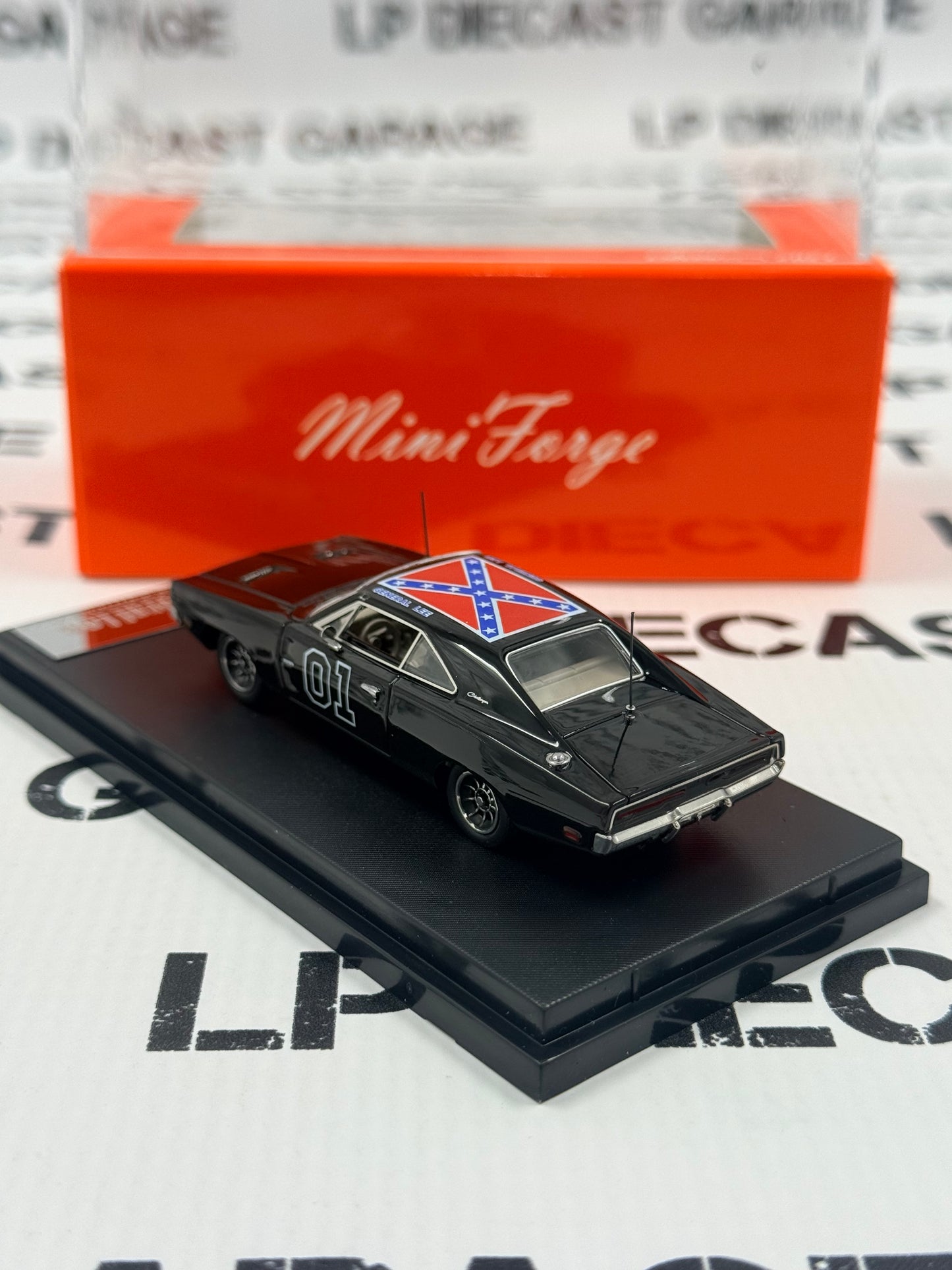 MINI FORGE 1969 Dodge Charger R/T General Lee Black 1:64 Diecast