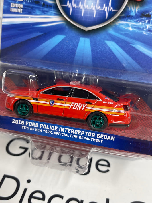CHASE GREENLIGHT 2016 Ford Police Interceptor FDNY 1:64 Diecast First Responders