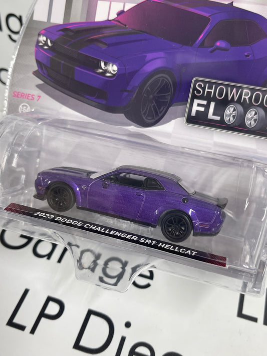 GREENLIGHT 2023 Dodge Challenger SRT Hellcat Plum Purple Showroom 1:64 Diecast