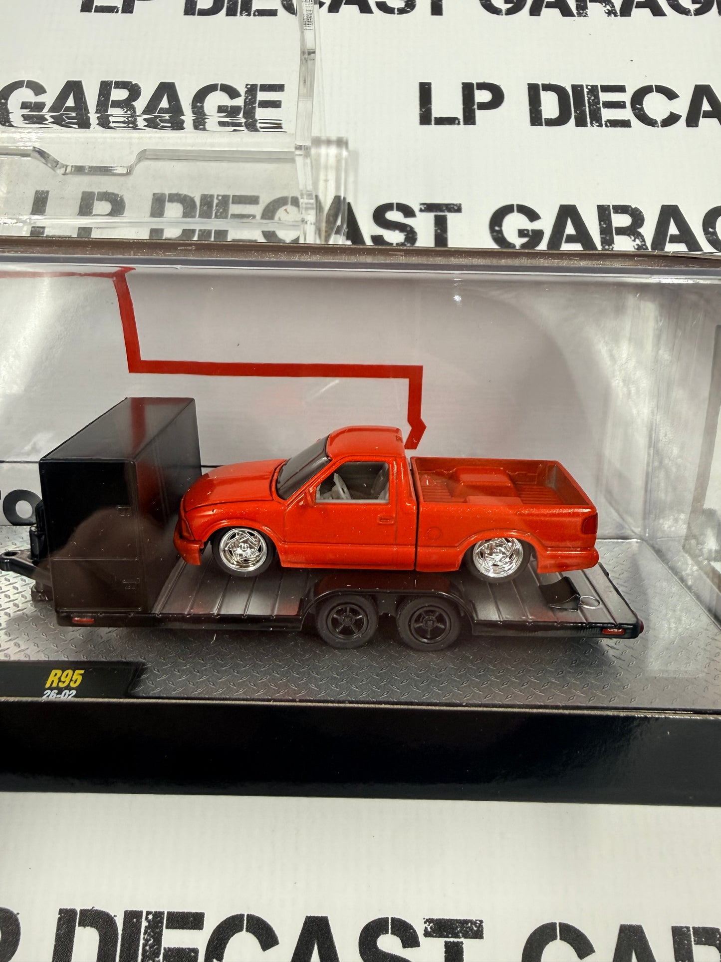 M2 Haulers 1995 Chevrolet C1500 & Chevy S10 w/ Trailer 1:64 Diecast