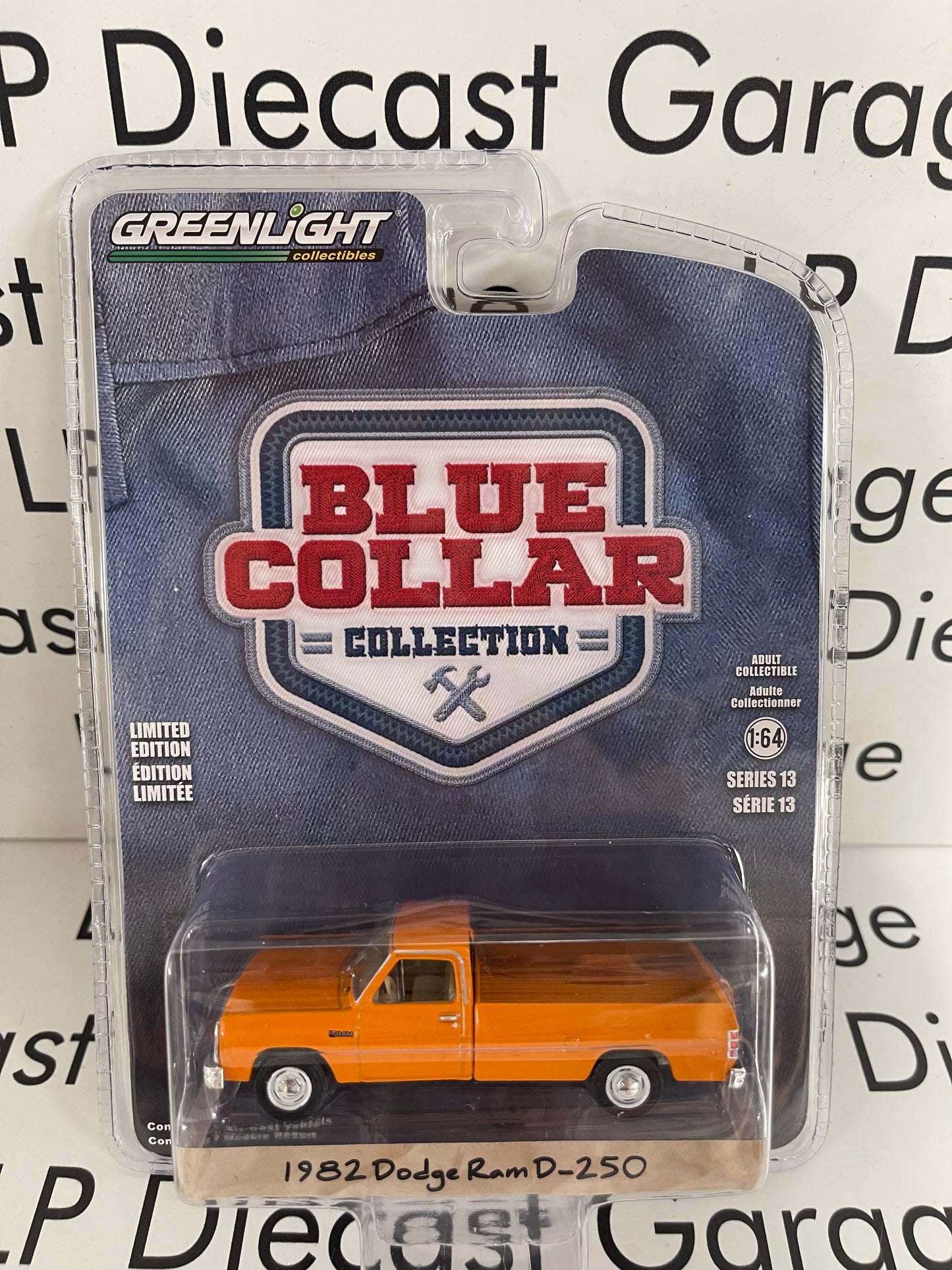 GREENLIGHT 1982 Dodge Ram D-250 Orange 1:64 Diecast Blue Collar