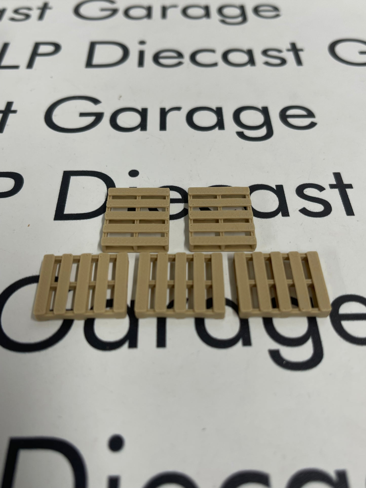 3D Printed Customs Set of 5 Pallets for 1:64 Diecast Construction