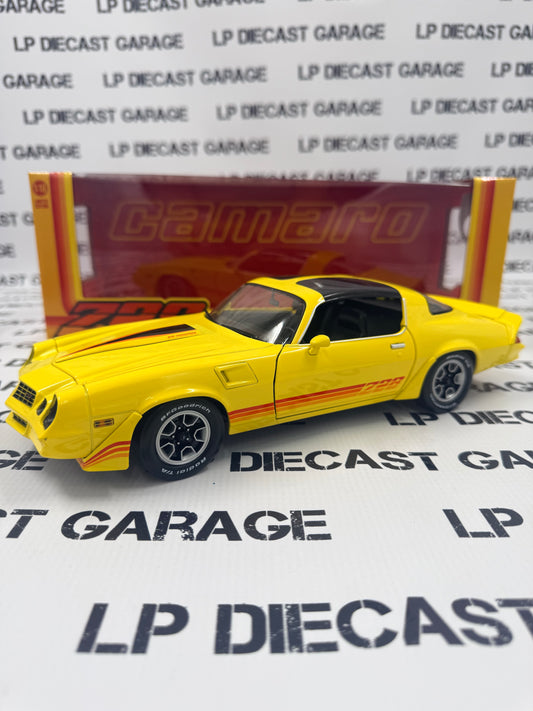 GREENLIGHT 1980 Chevrolet Camaro Z28 Yellow T-Tops 1:18 Diecast