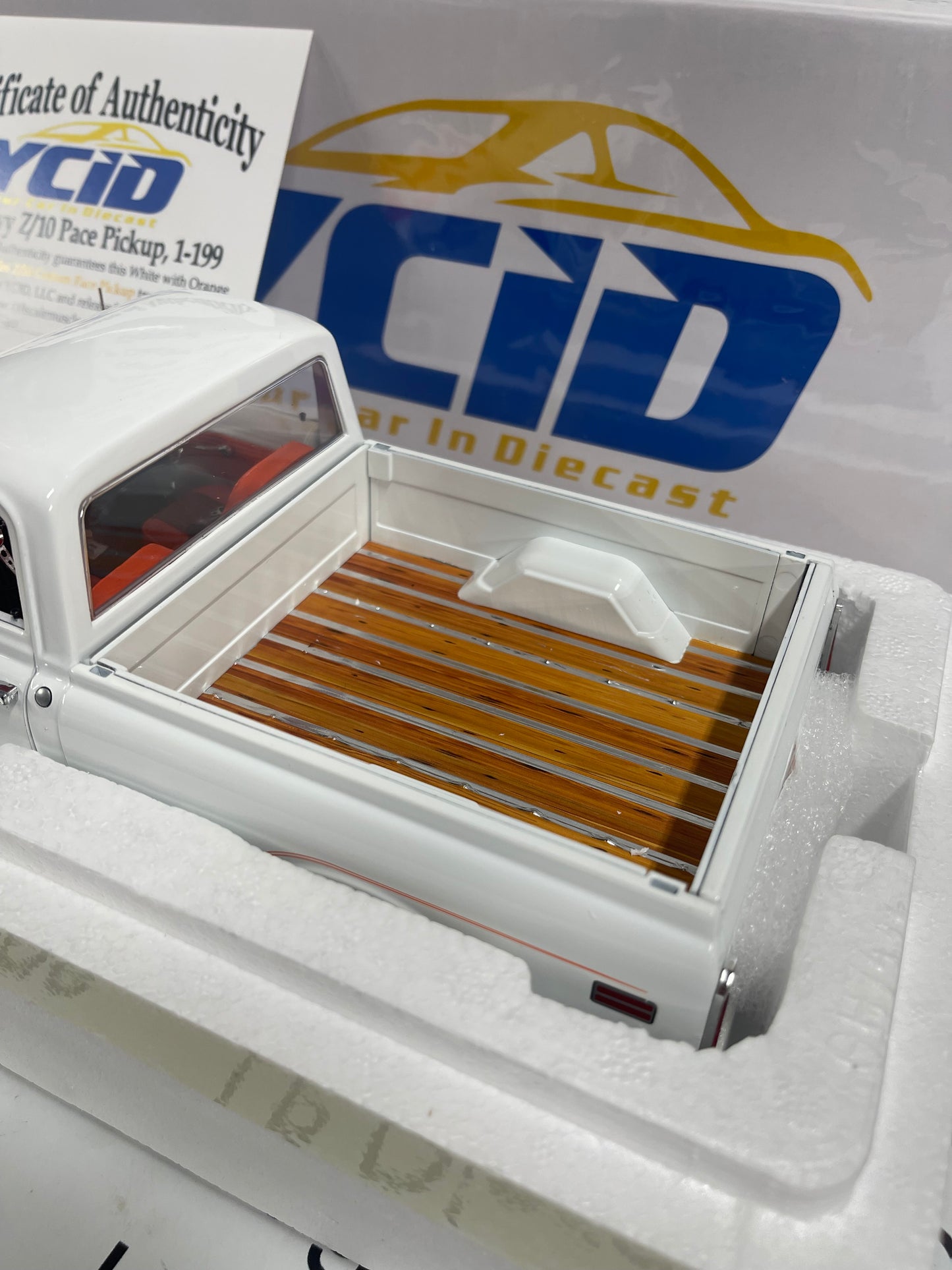 ACME YCID 1969 Chevrolet Z/10 Custom Pickup w/ Tandem Trailer 1:18 Diecast A1807214Y