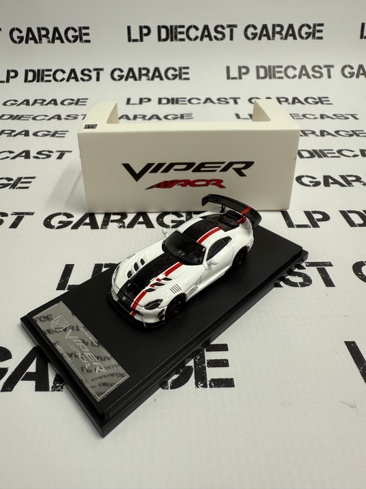 HONE MODEL 64 2017 Dodge Viper ACR White 1:64 Diecast
