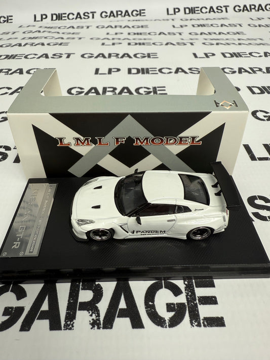 LMLF MODEL Nissan GT-R Pandem White 1:64 Diecast Ghost Player