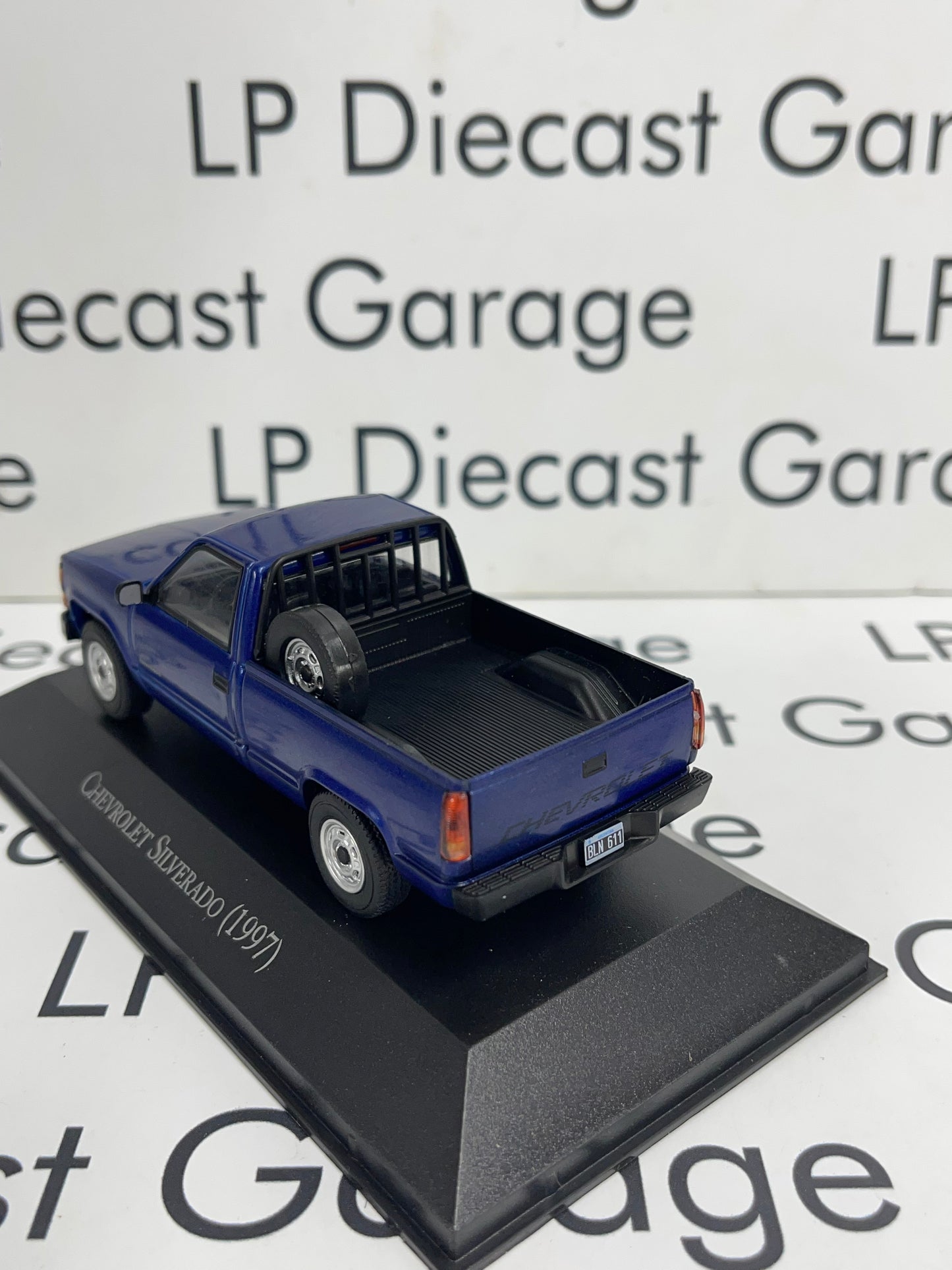EDICOLA 1997 Chevrolet Silverado Dark Blue Truck 1:43 Diecast