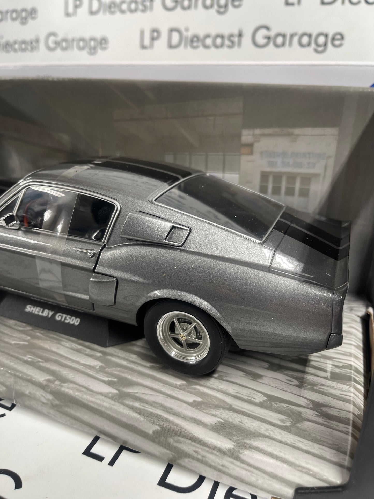 SOLIDO 1967 Ford Mustang Shelby GT500 Silver w/Black Stripes 1:18 Diecast