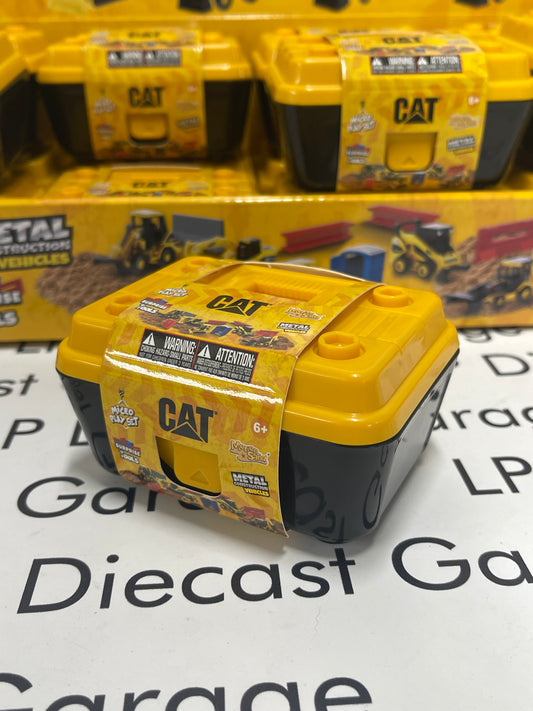 DIECAST MASTERS CAT (1) Mini Play Set Micro Metal Diecast Construction
