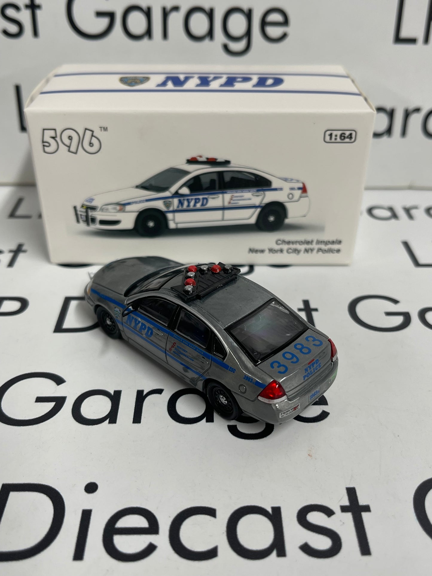 RAW CHASE 596 Model Chevrolet Impala Responder NYPD Police 1:64 Diecast