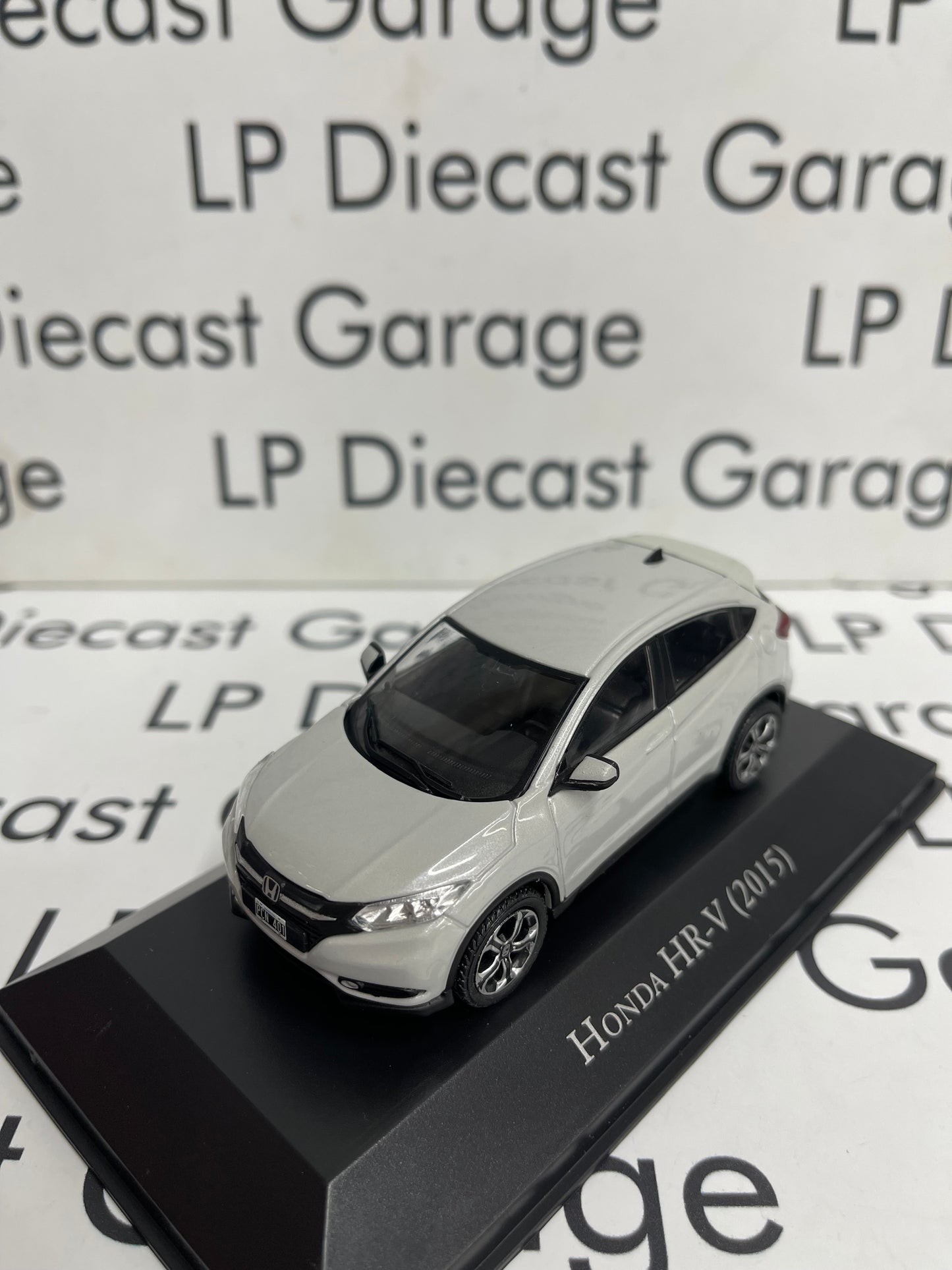 EDICOLA 2015 Honda HR-V White Pearl SUV 1:43 Diecast