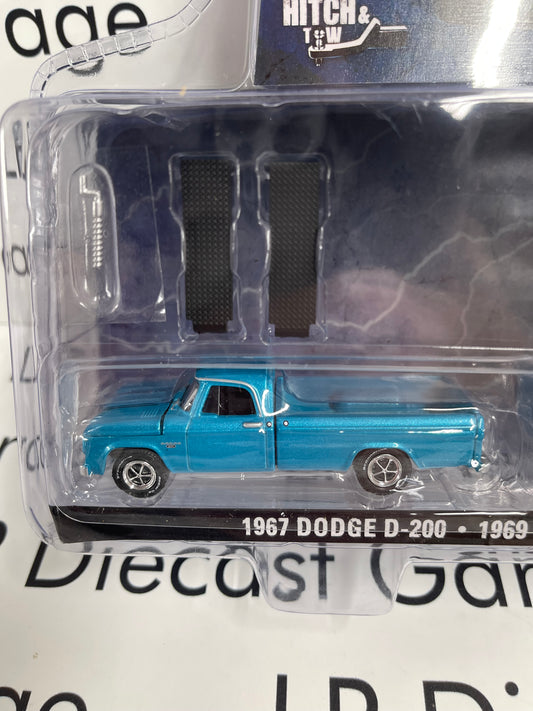GREENLIGHT 1967 Dodge D-200 1967 Plymouth GTX Trailer 1:64 Diecast Graveyard Carz