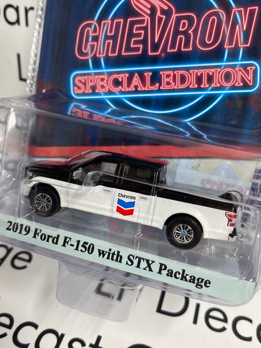 GREENLIGHT 2019 Ford F-150 STX Chevron 1:64 Diecast Special Edition