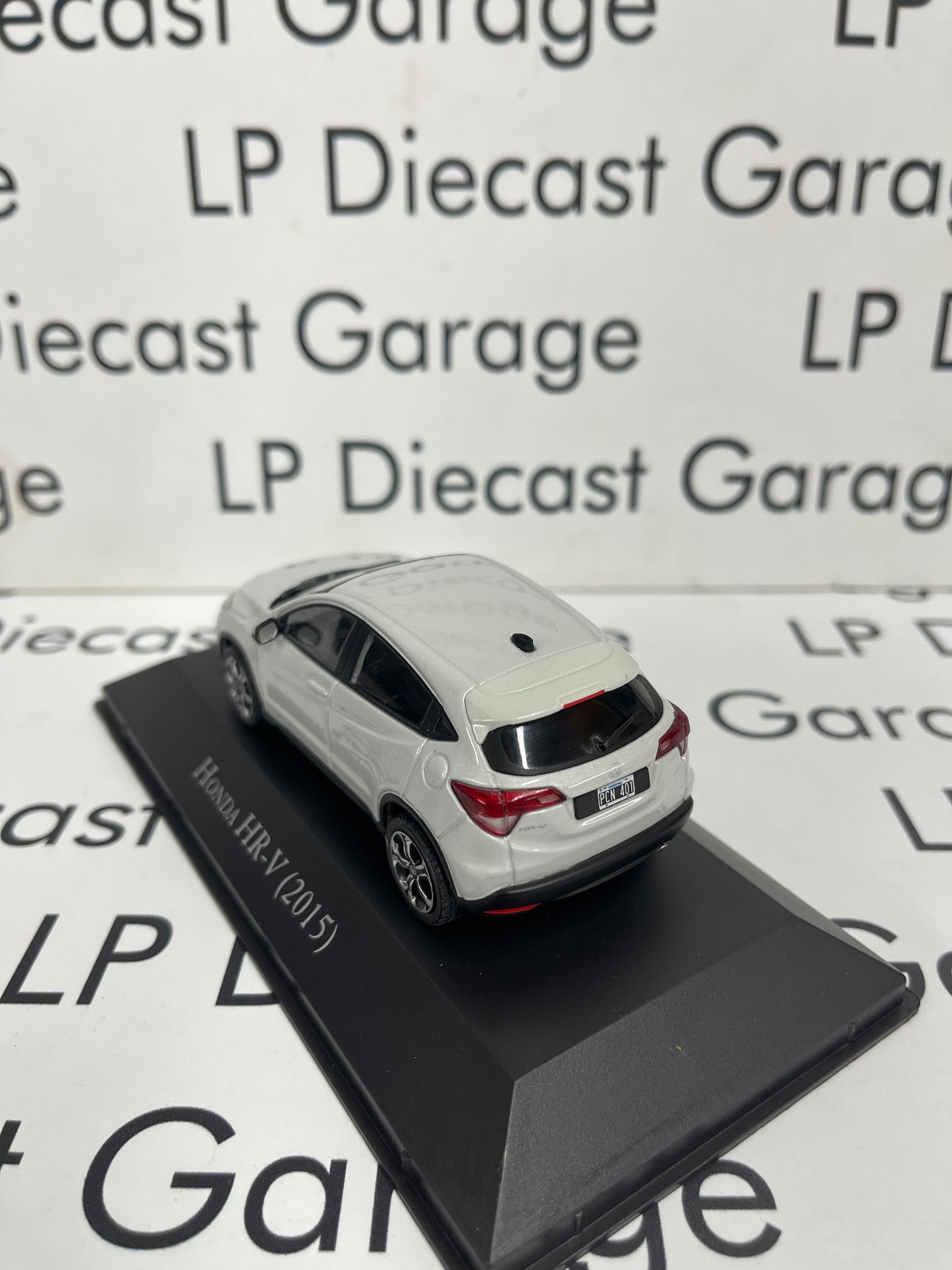 EDICOLA 2015 Honda HR-V White Pearl SUV 1:43 Diecast