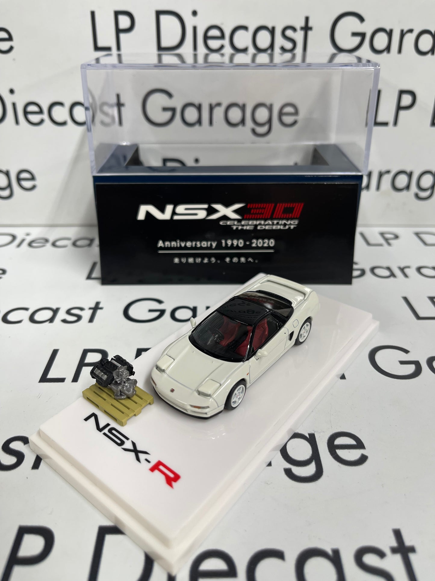 HOBBY JAPAN Honda NSX-R White 30th Anniversary 1:64 Diecast