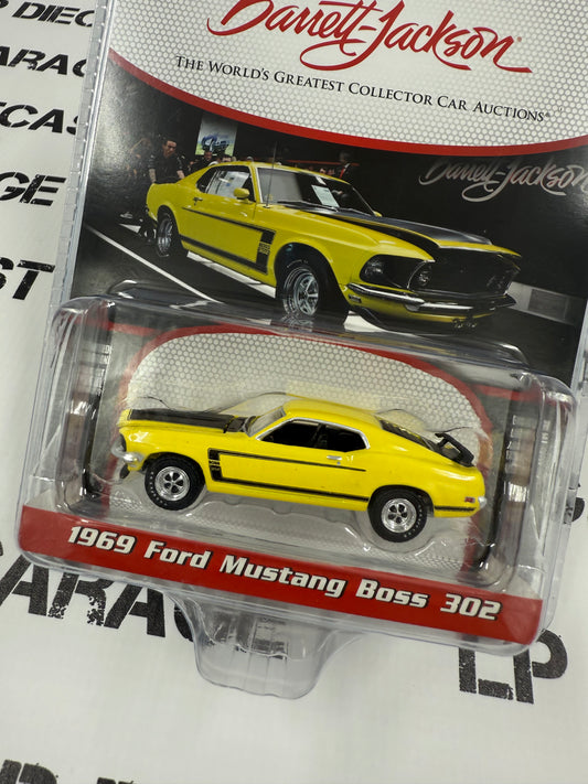 GREENLIGHT 1969 Ford Mustang Boss 302 Yellow 1:64 Diecast Barrett Jackson