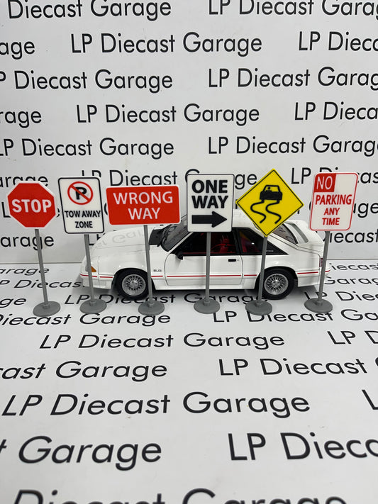 3D Printed Customs Set of 6 Road Signs for 1:18 Scale Diecast