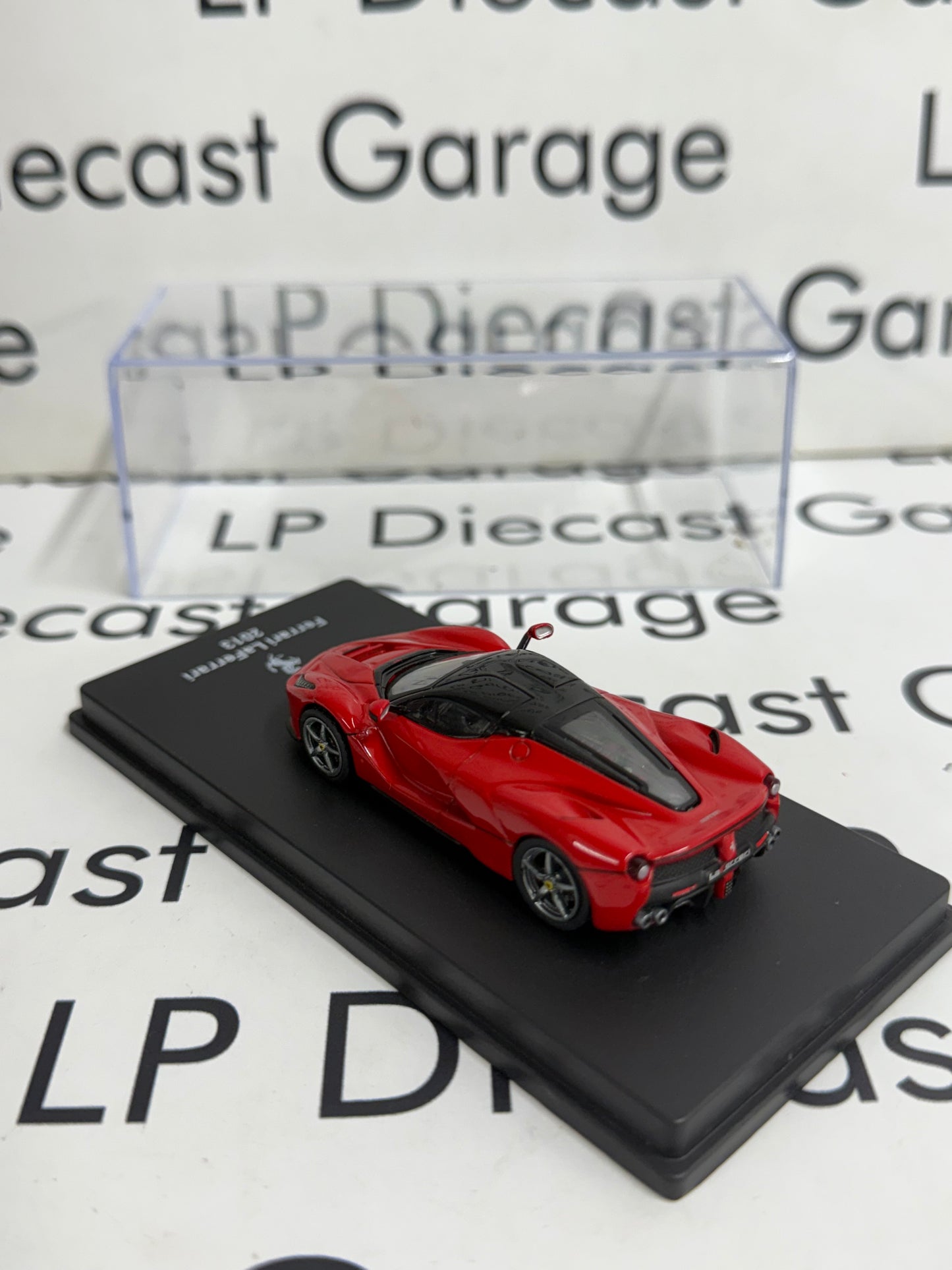EDICOLA 2013 Ferrari LaFerrari Red 1:64 Diecast w/ Display Case