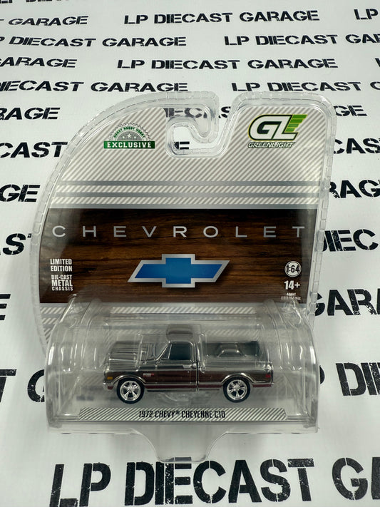 CHROME CHASE GREENLIGHT 1972 Chevy Cheyenne C10 White 1:64 Diecast