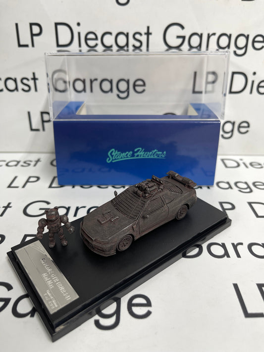 STANCE HUNTERS Nissan Skyline BNR34 Mad Max w/Figure 1:64 Diecast