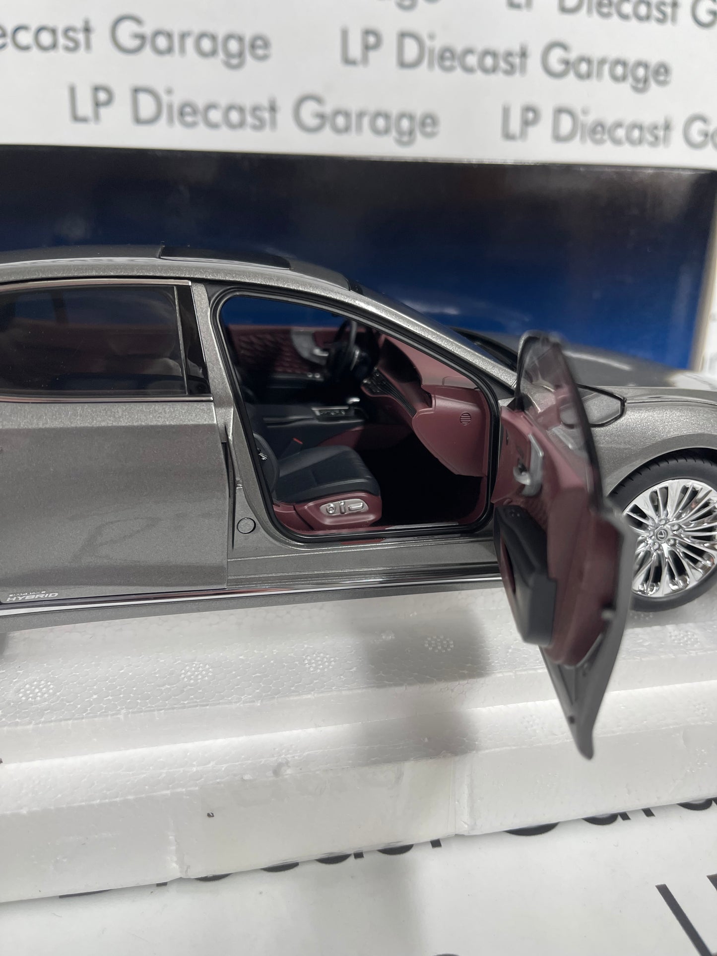 AUTOart 2018 Lexus LS500h Manganese Luster Metallic 1:18 Scale Diecast 78867