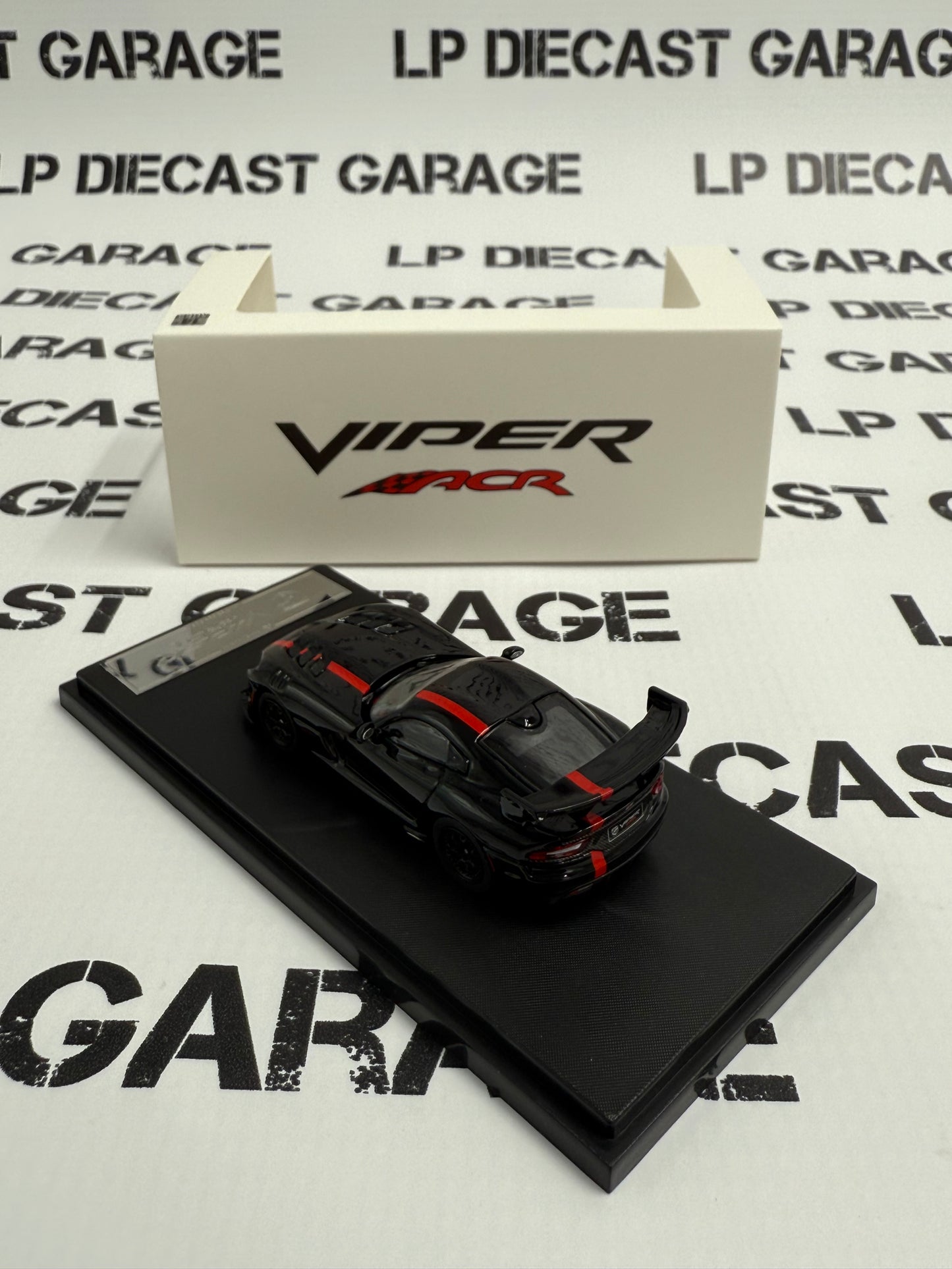 HONE MODEL 64 2017 Dodge Viper ACR Black 1:64 Diecast