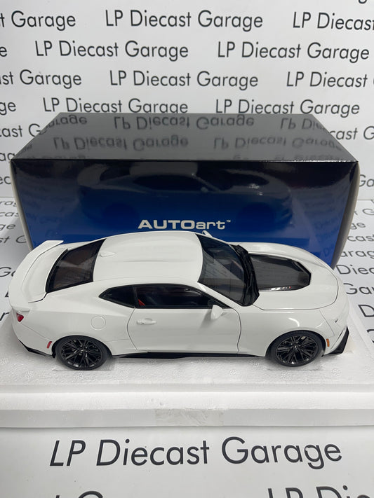 AUTOart 2017 Chevrolet Camaro ZL1 Summit White 1:18 Diecast
