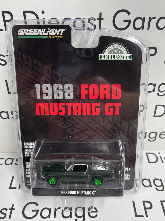 CHASE GREENLIGHT 1968 Ford Mustang GT Bullitt Dark Green 1:64 Diecast