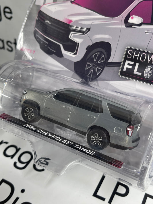 RAW CHASE GREENLIGHT 2024 Chevrolet Tahoe White Showroom 1:64 Diecast