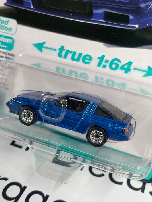 AUTO WORLD 1988 Chrysler Conquest TSi Blue 1:64 Diecast Modern Muscle