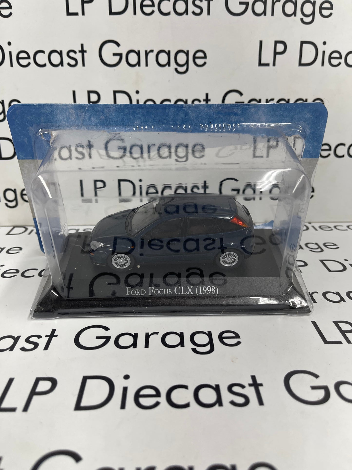 EDICOLA 1998 Ford Focus CLX Sedan Blue 1:43 Diecast Euro