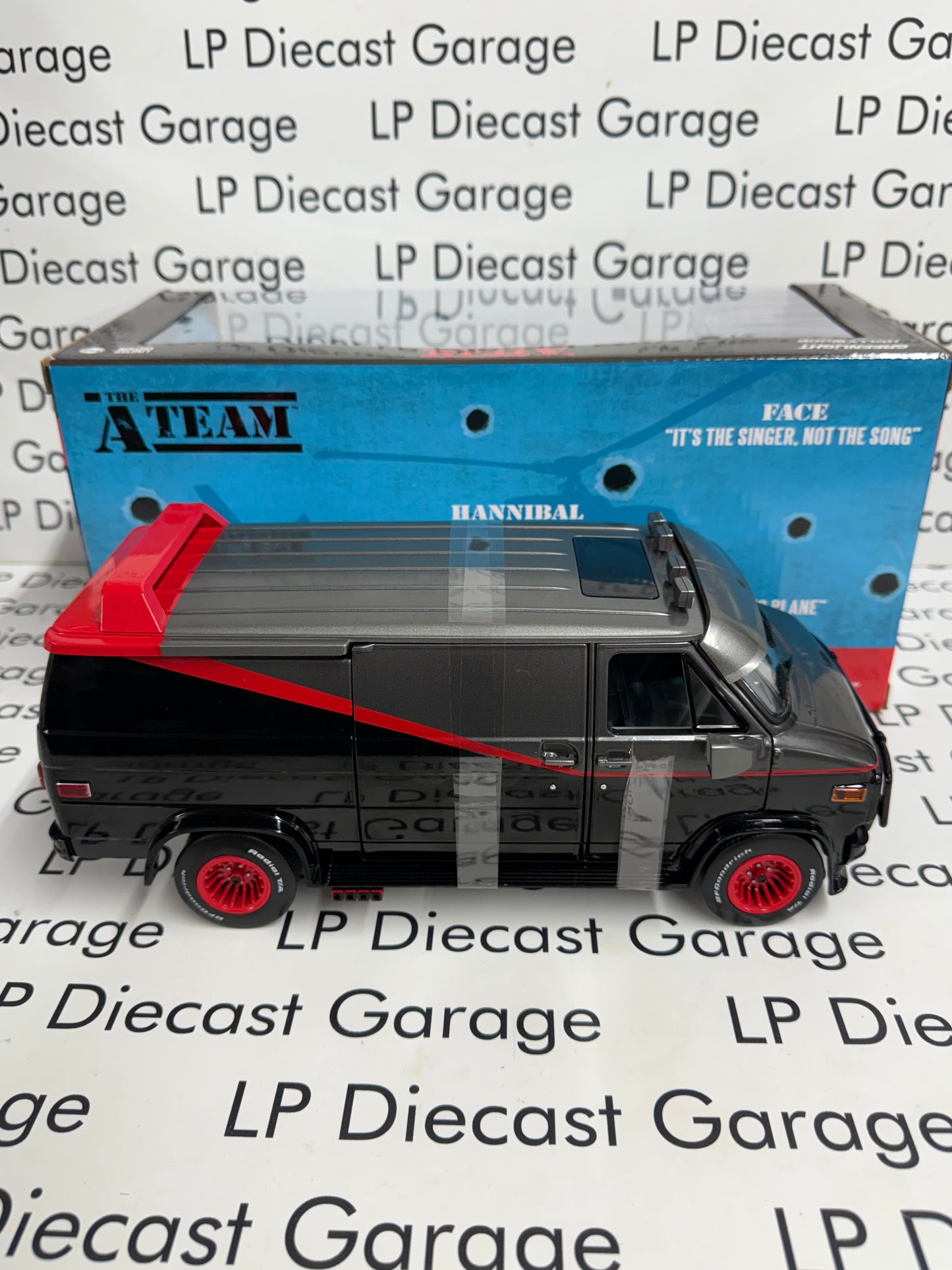 GREENLIGHT 1983 GMC Vandura The A-Team Van 1:18 Diecast Artisan Collection