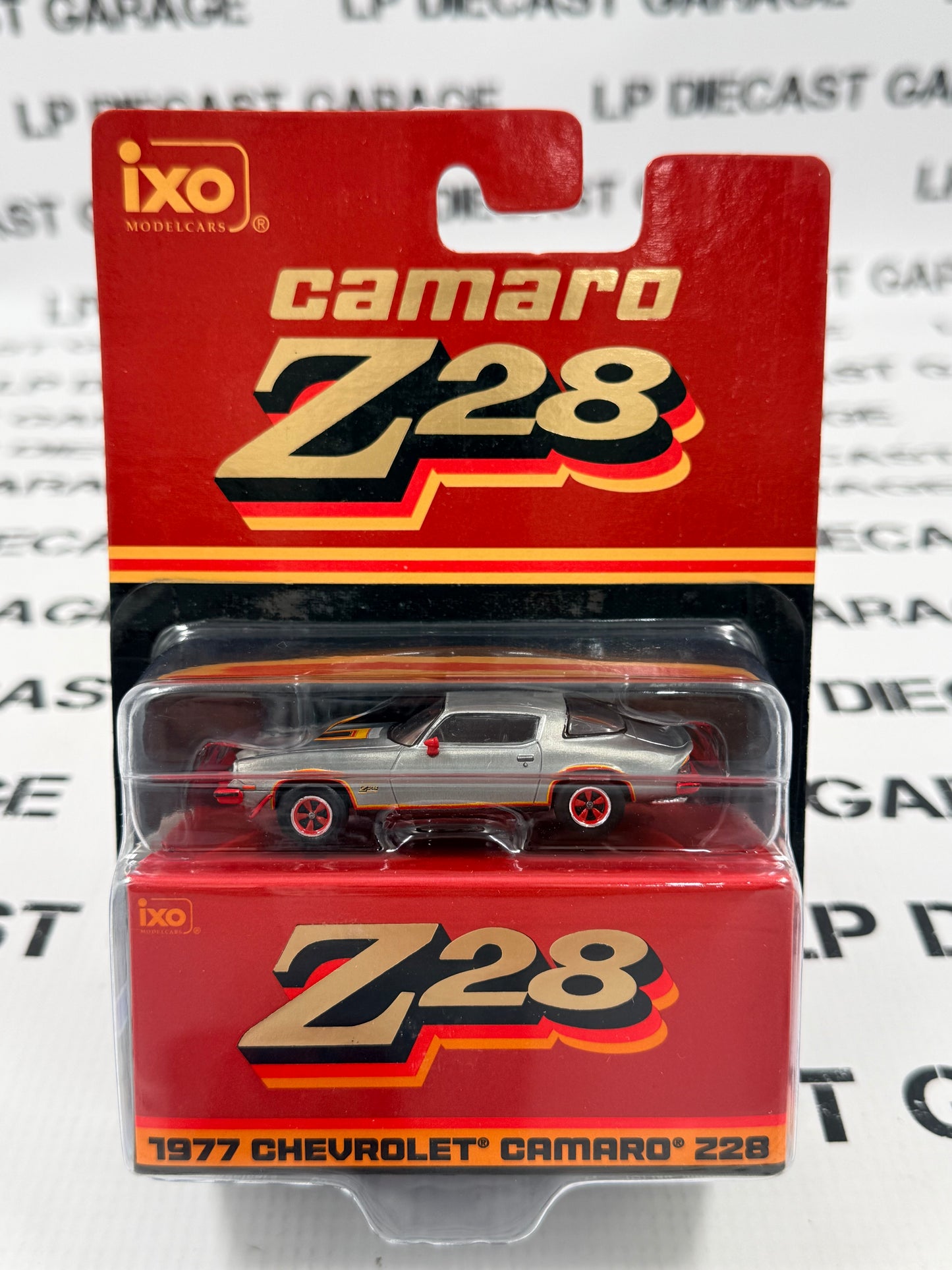 RAW CHASE IXO Models 1977 Chevrolet Camaro Z28 Red 1:64 Diecast
