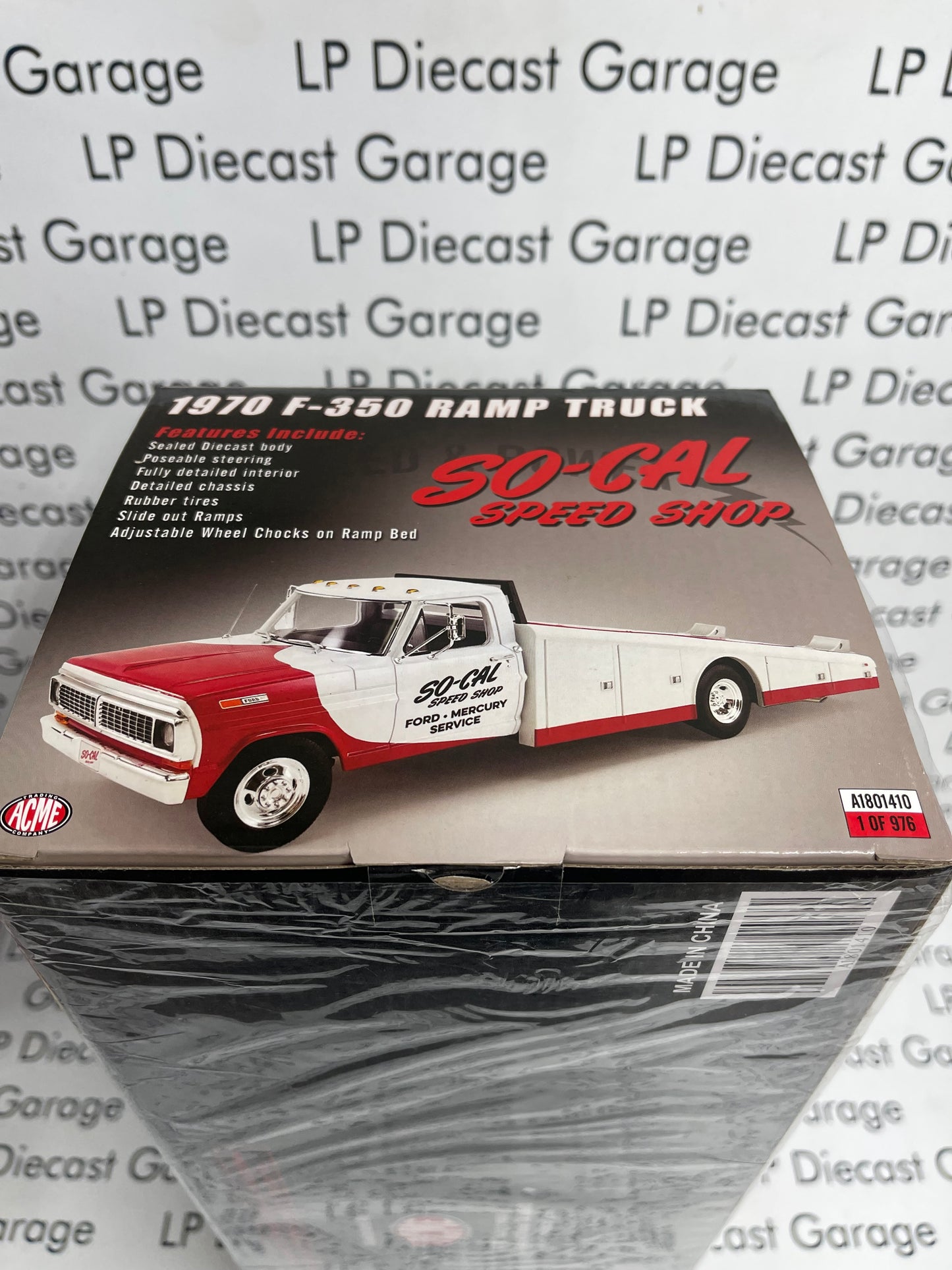 ACME 1970 Ford F-350 Ramp Truck So-Cal Speed Shop 1:18 Diecast A1801410