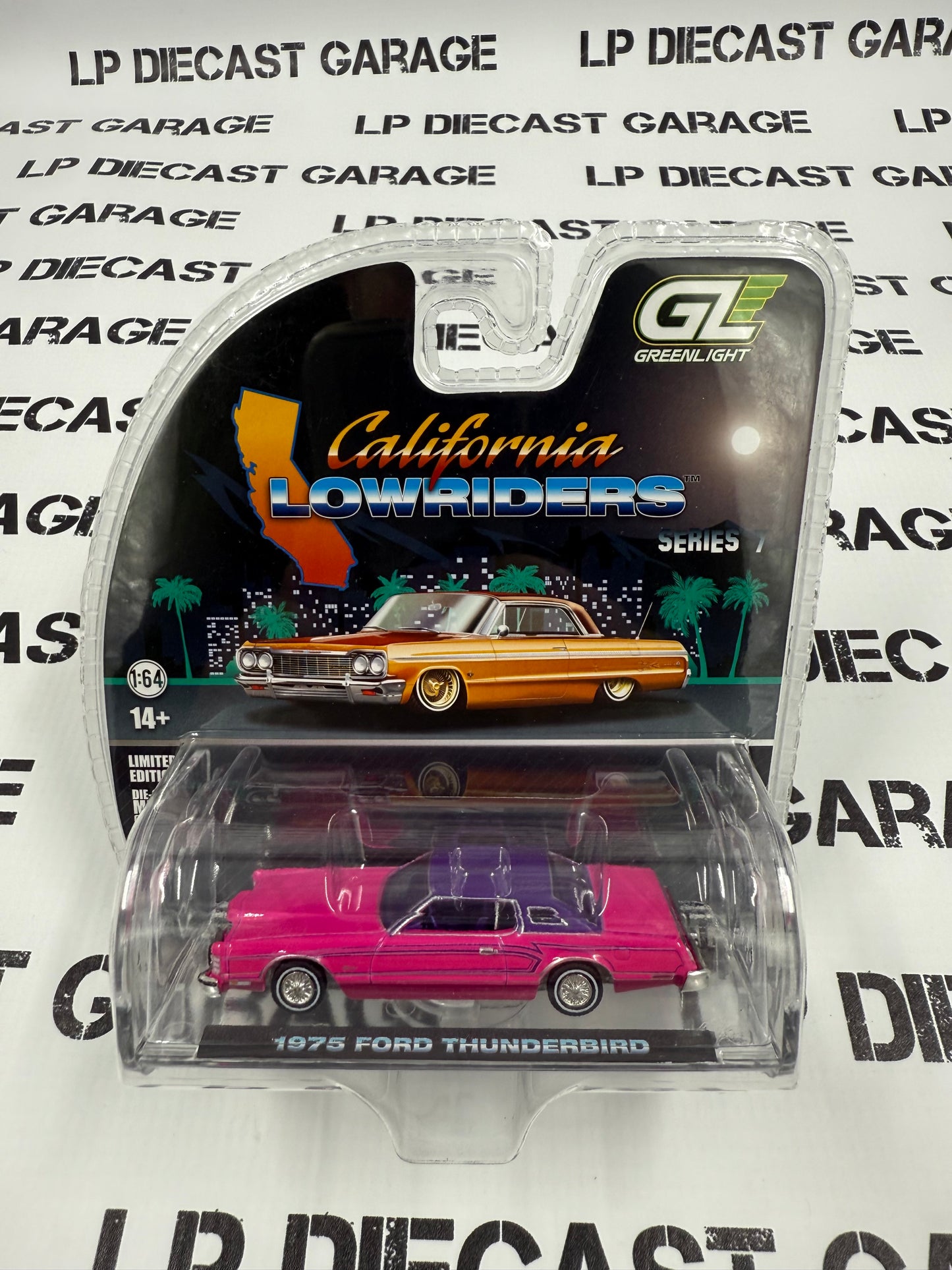 GREENLIGHT 1975 Ford Thunderbird Pink 1:64 Diecast California Lowriders