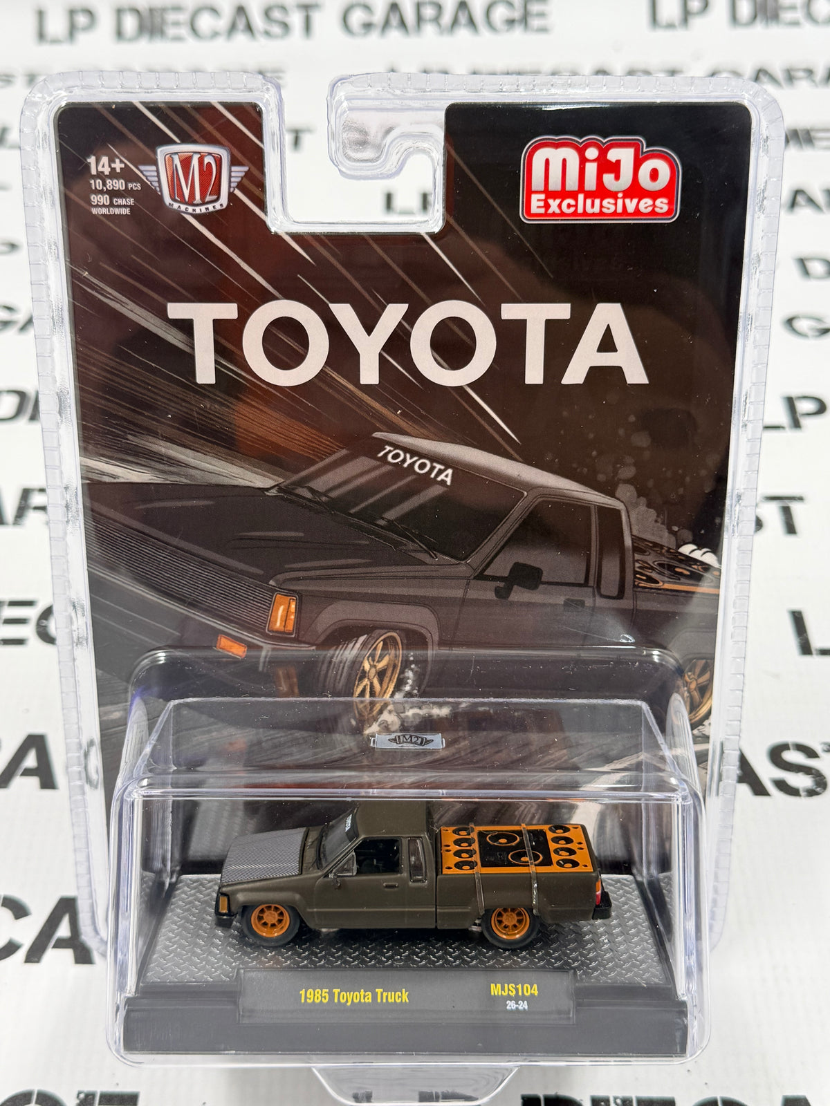 M2 1985 Toyota Pickup Lowered Dark Gray Street Truck 1:64 Diecast MiJo