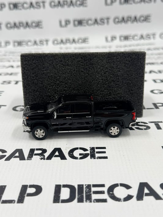 MODEL TRUCK 2023 Chevrolet Silverado 2500HD Black 1:64 Diecast