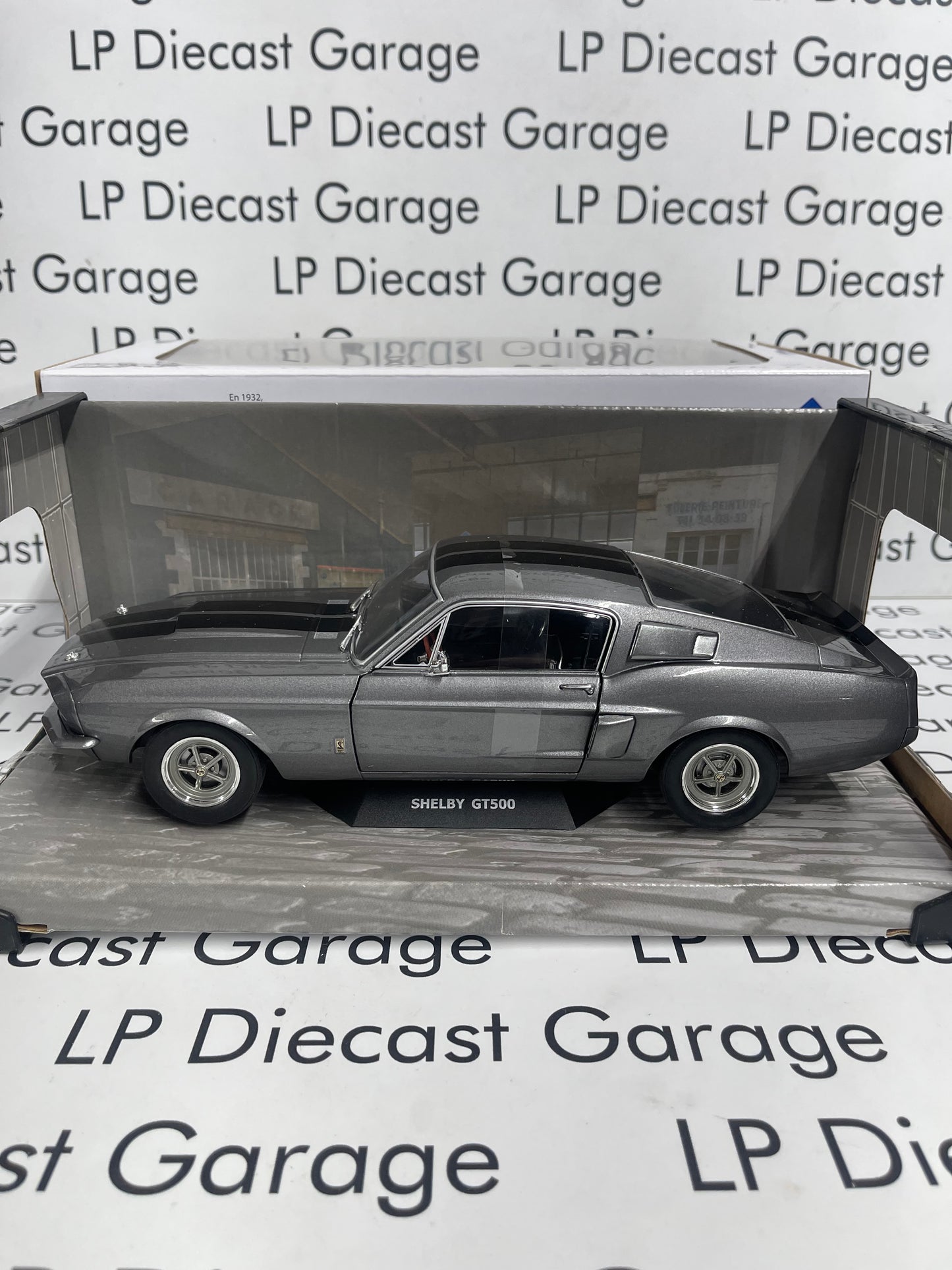 SOLIDO 1967 Ford Mustang Shelby GT500 Silver w/Black Stripes 1:18 Diecast